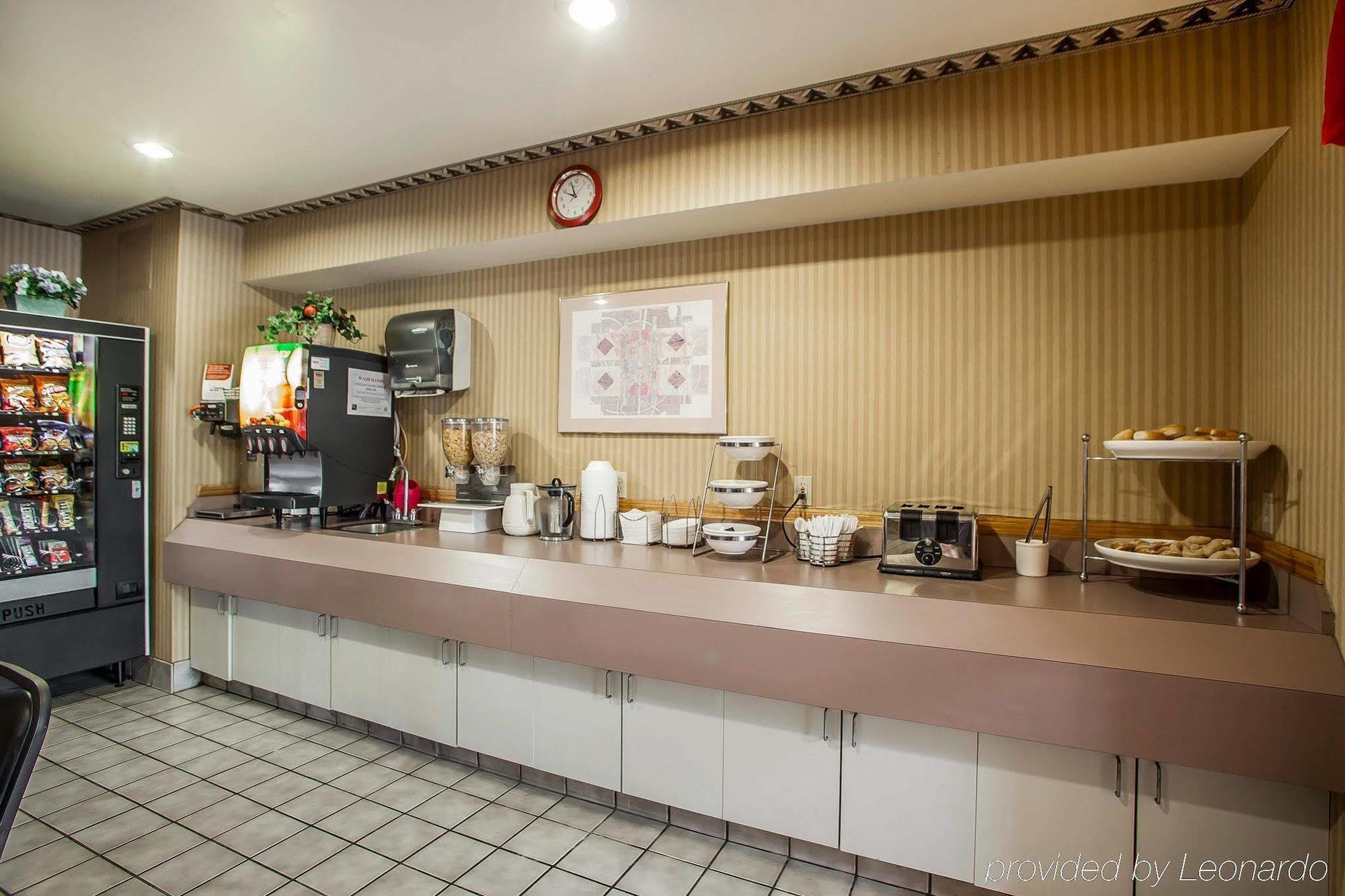 เบย์มอนต์ อินน์ แอนด์ สวีท บาย วินด์แฮม มักควอนนาโก Mukwonago ภายนอก รูปภาพ